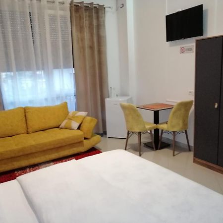 Isabel Rooms Тирана Номер фото