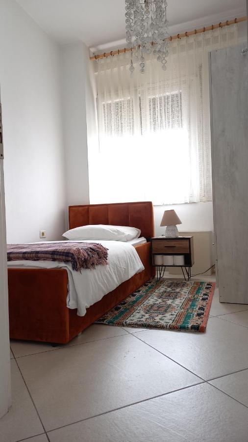 Isabel Rooms Тирана Номер фото